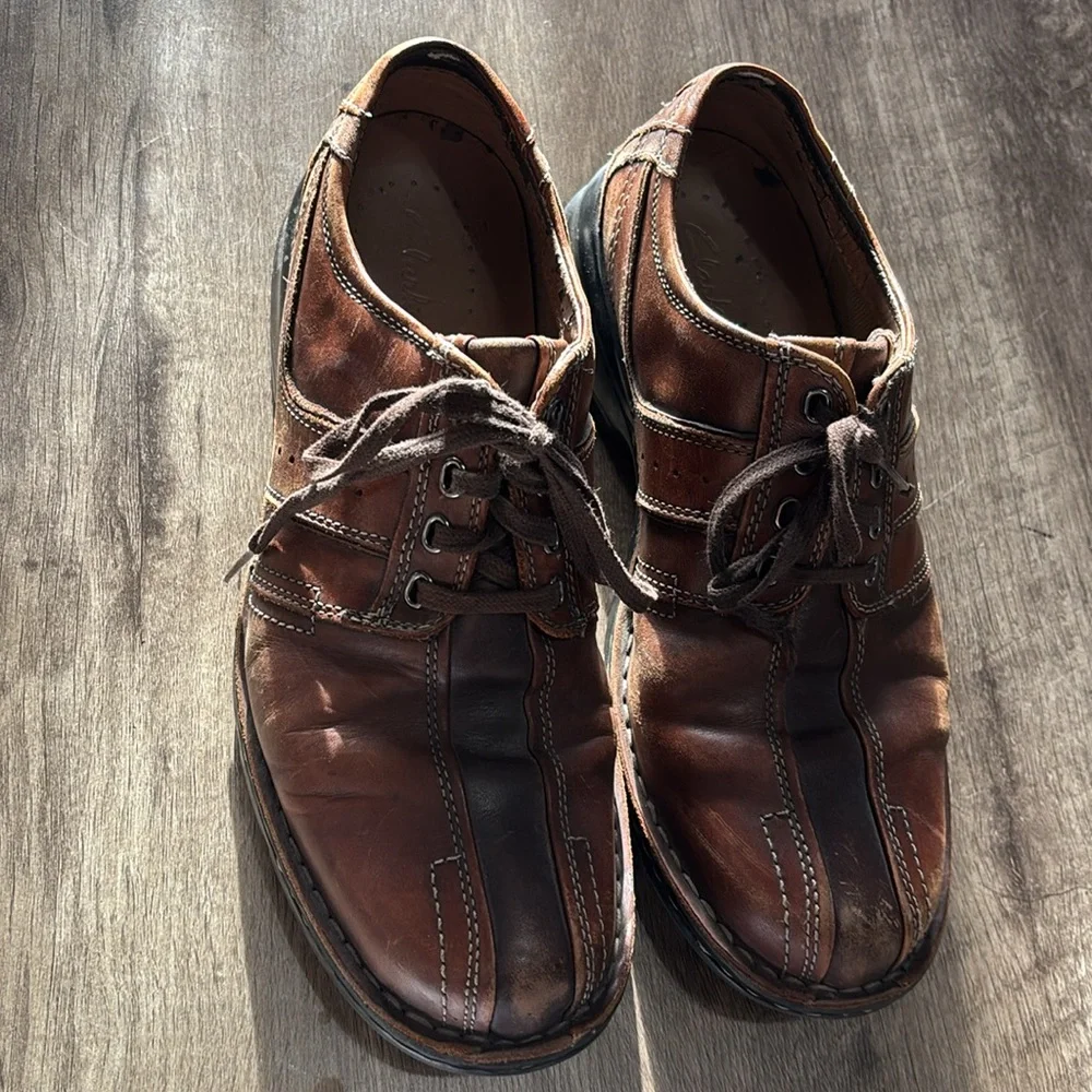 Clark’s brown leather dress shoes size 10.5